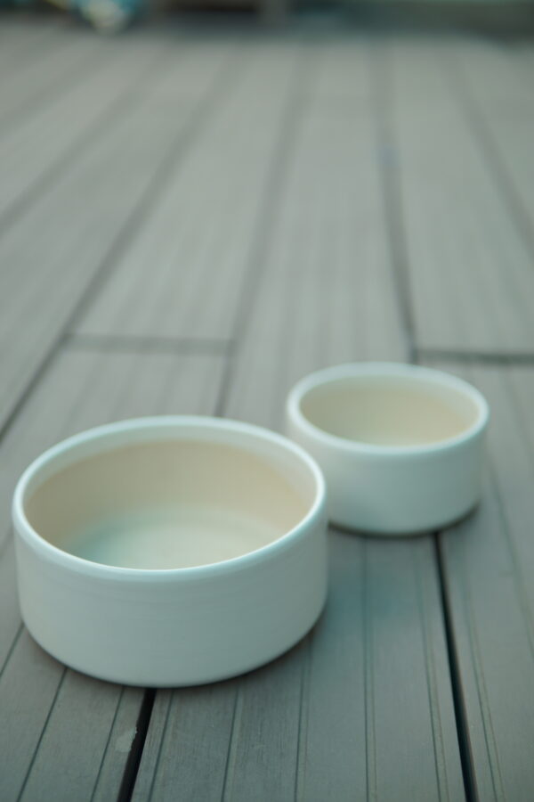 White Ceramic Pot - Hình ảnh 3